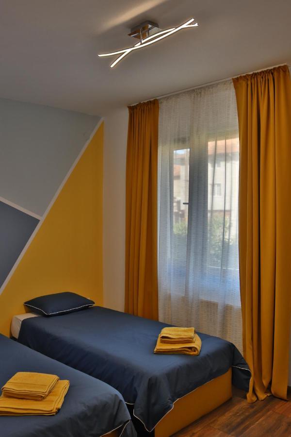 Bella Family Guest House Saparewa Banja Exterior foto